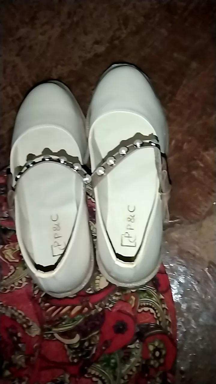 Sepatu Docmart Wanita Hitam Kulit Sintetis Premium - Foto ulasan pembeli