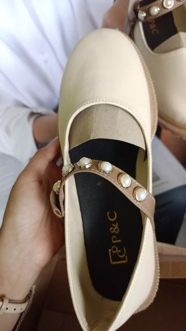 Sepatu Docmart Wanita Hitam Kulit Sintetis Premium - Foto ulasan pembeli