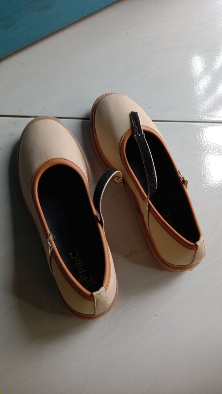 Sepatu Docmart Wanita Kerja Hitam Gesper / Flat Loafers Cewek Terbaru Korean Style Casual 039 - Foto ulasan pembeli