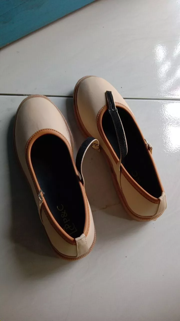 Sepatu Docmart Wanita Kerja Hitam Gesper / Flat Loafers Cewek Terbaru Korean Style Casual 039 - Foto ulasan pembeli