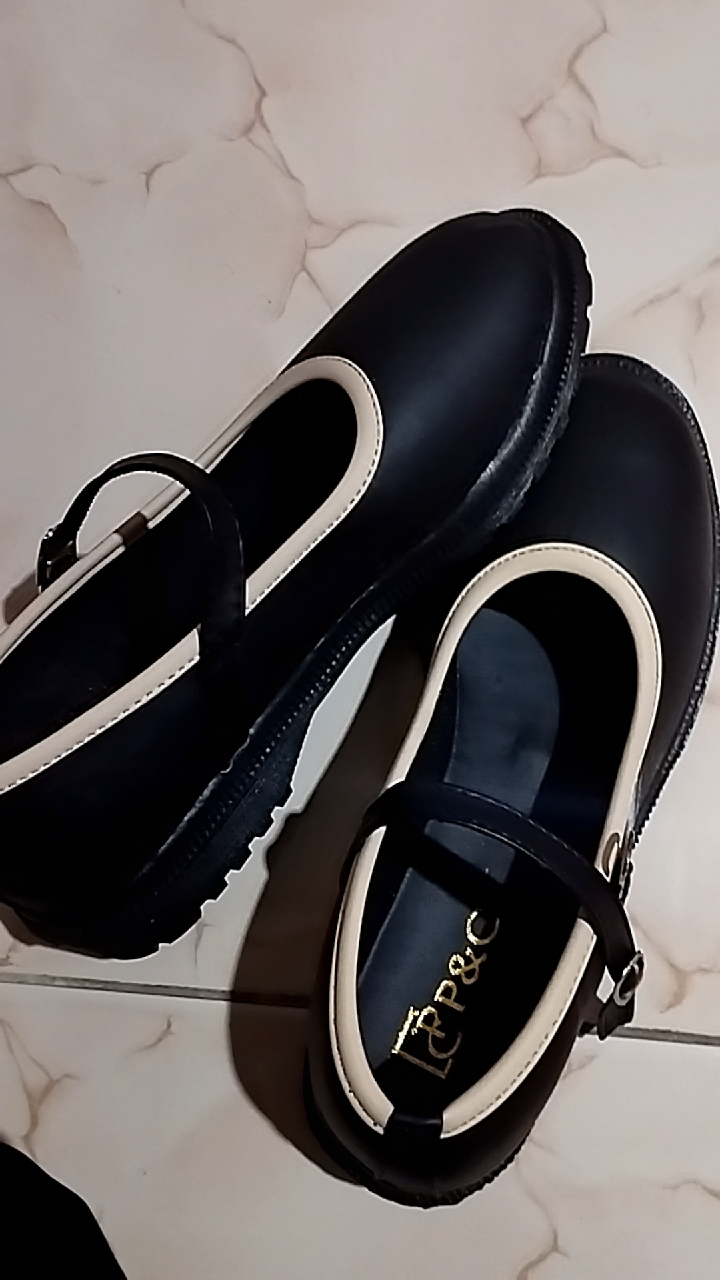 Sepatu Docmart Wanita Kerja Hitam Gesper / Flat Loafers Cewek Terbaru Korean Style Casual 039 - Foto ulasan pembeli