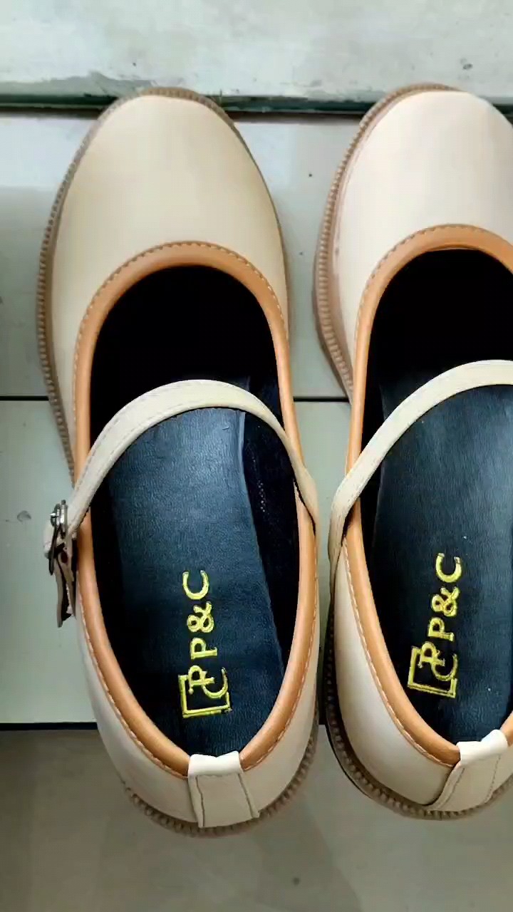 Sepatu Docmart Wanita Kerja Hitam Gesper / Flat Loafers Cewek Terbaru Korean Style Casual 039 - Foto ulasan pembeli