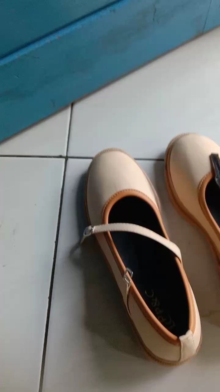Sepatu Docmart Wanita Kerja Hitam Gesper / Flat Loafers Cewek Terbaru Korean Style Casual 039 - Foto ulasan pembeli
