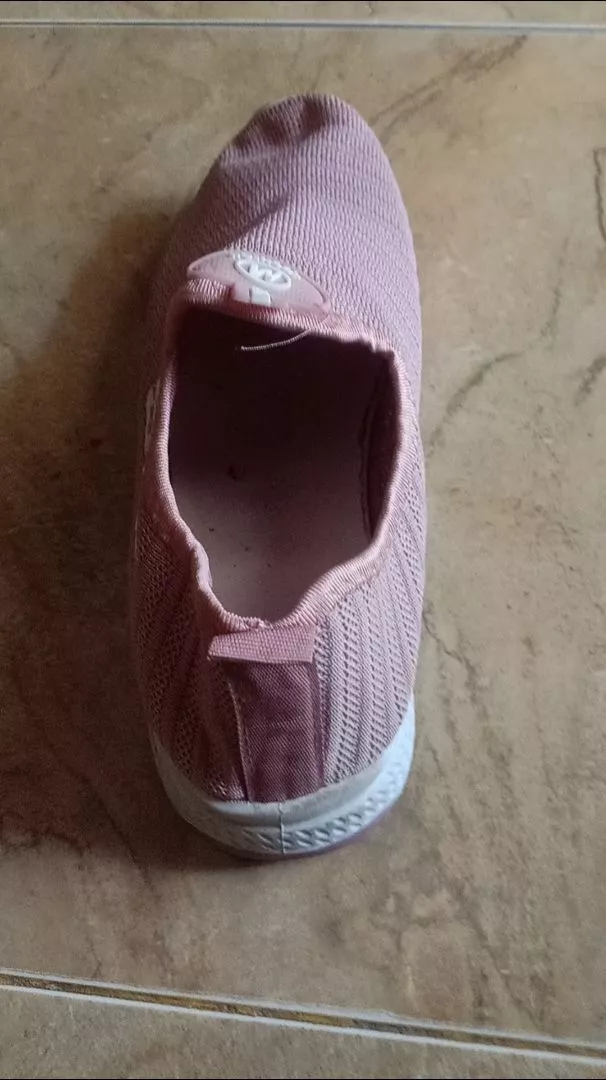 sepatu kasual ( S-12 ) Sepatu Sneakers Wanita Style Terbaru / Sepatu Sneakers Wanita Santai / Sepatu Sneakers Wanita Import / Sepatu Sneakres Wanita Slip-one - Foto ulasan pembeli
