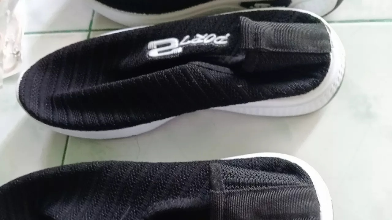 sepatu kasual ( S-12 ) Sepatu Sneakers Wanita Style Terbaru / Sepatu Sneakers Wanita Santai / Sepatu Sneakers Wanita Import / Sepatu Sneakres Wanita Slip-one - Foto ulasan pembeli