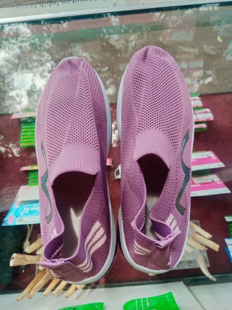 Sepatu_Kasual (S-46) sepatu Sneakers slip on wanita import - Foto ulasan pembeli