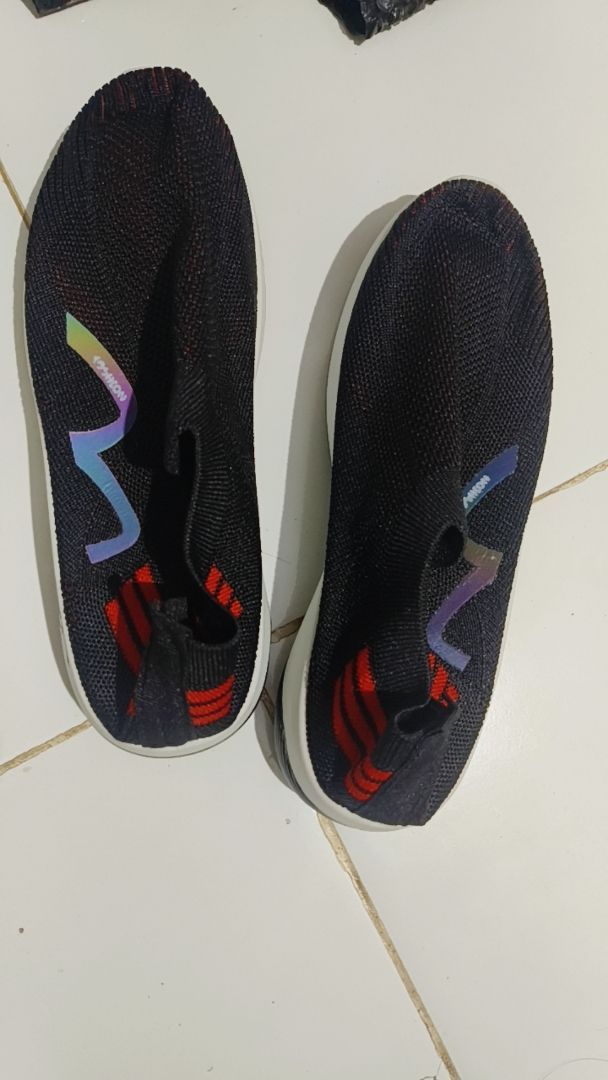 Sepatu_Kasual (S-46) sepatu Sneakers slip on wanita import - Foto ulasan pembeli