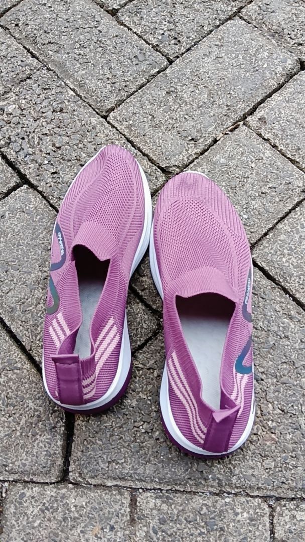 Sepatu_Kasual (S-46) sepatu Sneakers slip on wanita import - Foto ulasan pembeli