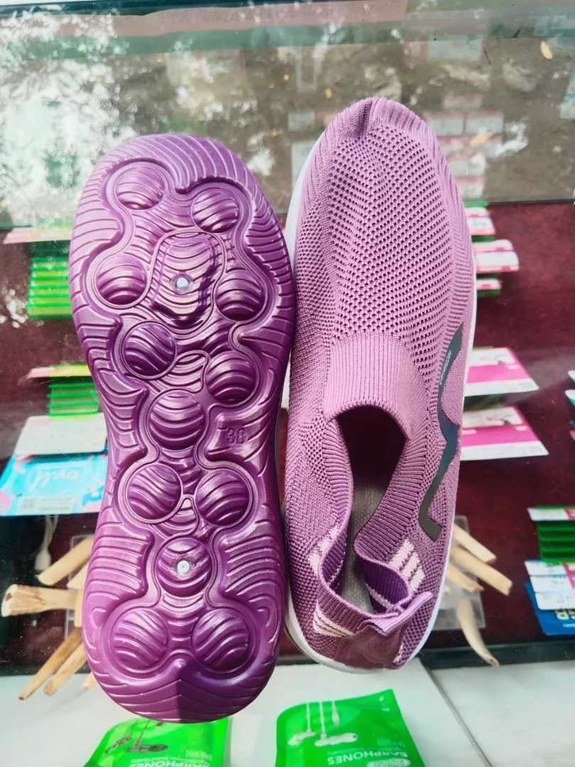 Sepatu_Kasual (S-46) sepatu Sneakers slip on wanita import - Foto ulasan pembeli