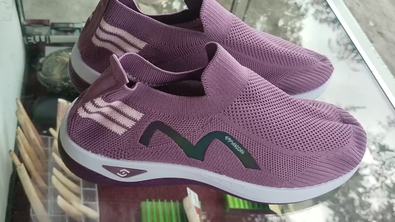 Sepatu_Kasual (S-46) sepatu Sneakers slip on wanita import - Foto ulasan pembeli