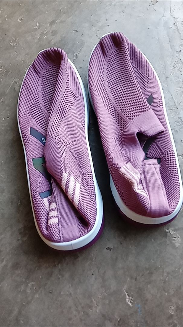 Sepatu_Kasual (S-46) sepatu Sneakers slip on wanita import - Foto ulasan pembeli