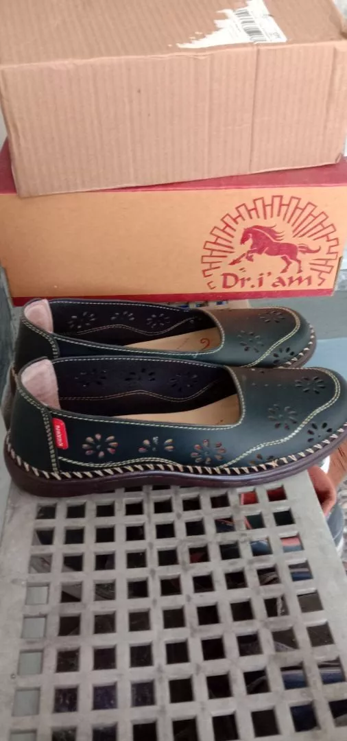 SEPATU KICKERS WANITA SLIP ON CASSUAL kode~mk50 - Foto ulasan pembeli