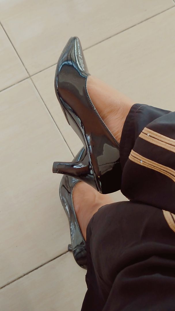 Sepatu Pantofel Wanita Kerja Hak Tinggi 7cm Anti Licin - Foto ulasan pembeli
