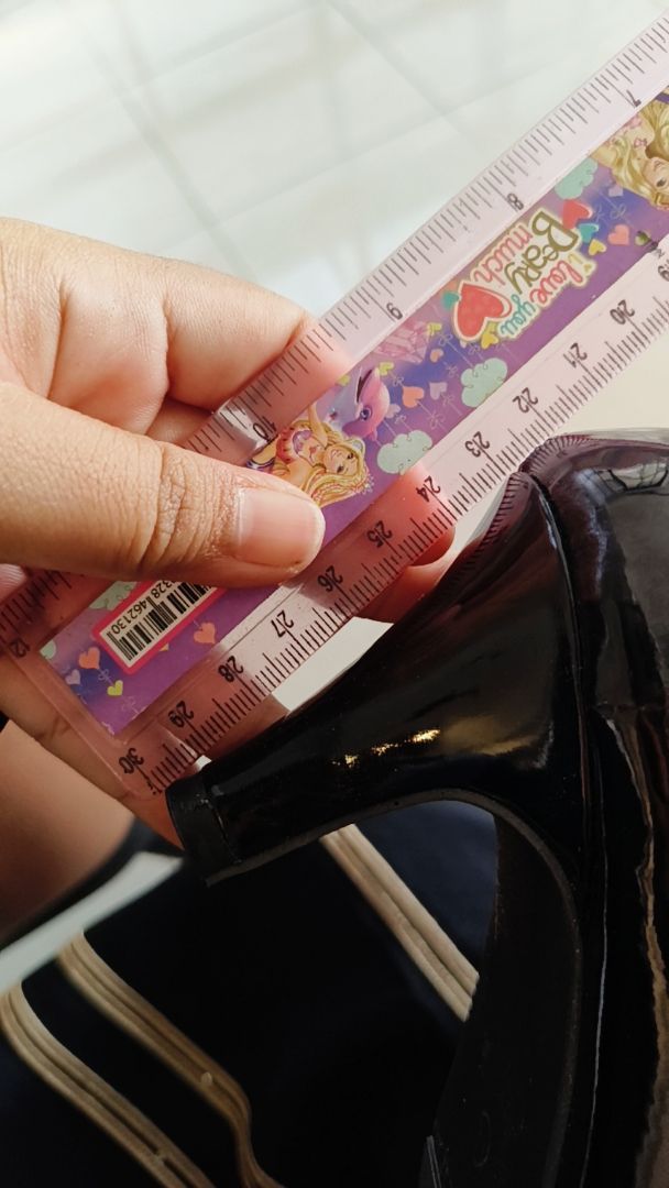 Sepatu Pantofel Wanita Kerja Hak Tinggi 7cm Anti Licin - Foto ulasan pembeli