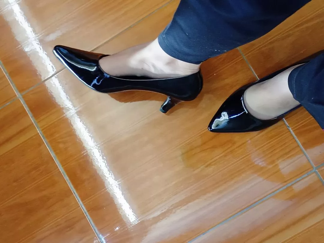 Sepatu Pantofel Wanita Kerja Hak Tinggi 7cm Anti Licin - Foto ulasan pembeli