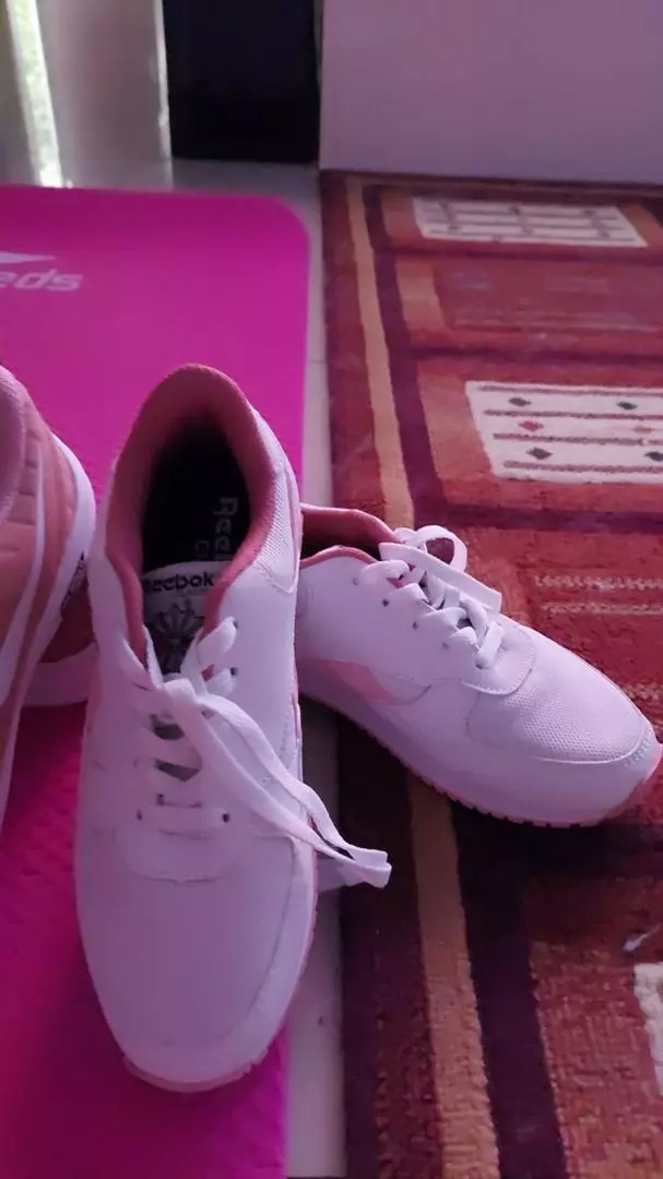 Sepatu Rbk Clasik Wanita Promo Nyaman Keren - Foto ulasan pembeli