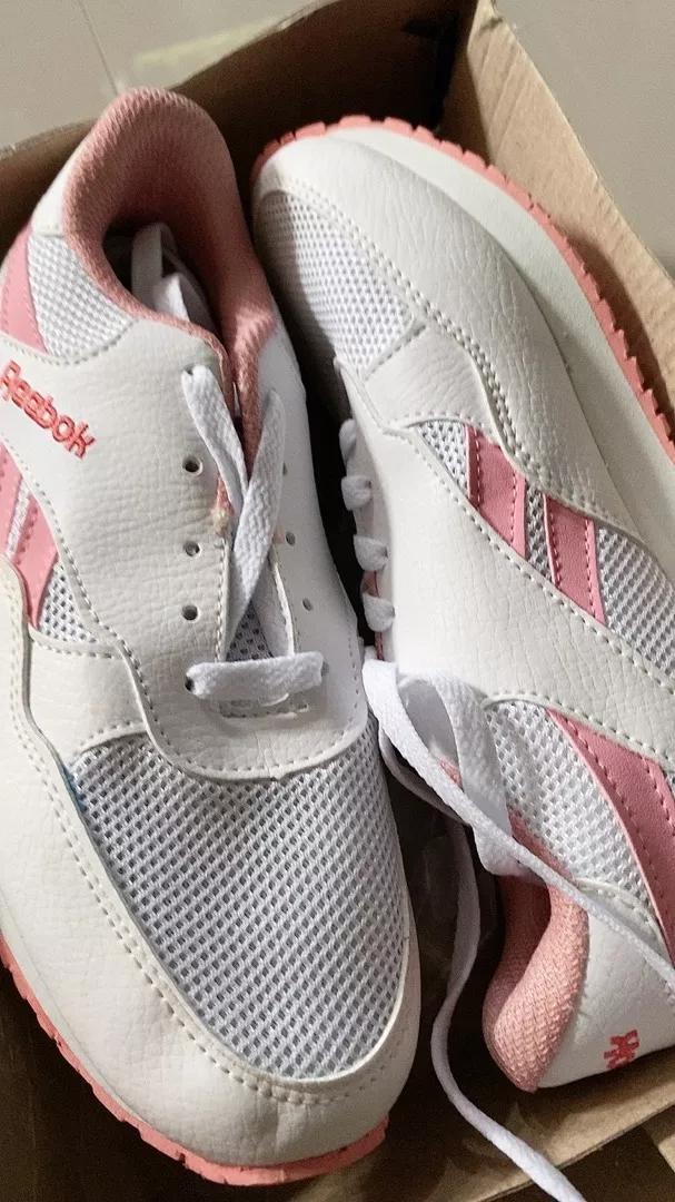 Sepatu Rbk Clasik Wanita Promo Nyaman Keren - Foto ulasan pembeli
