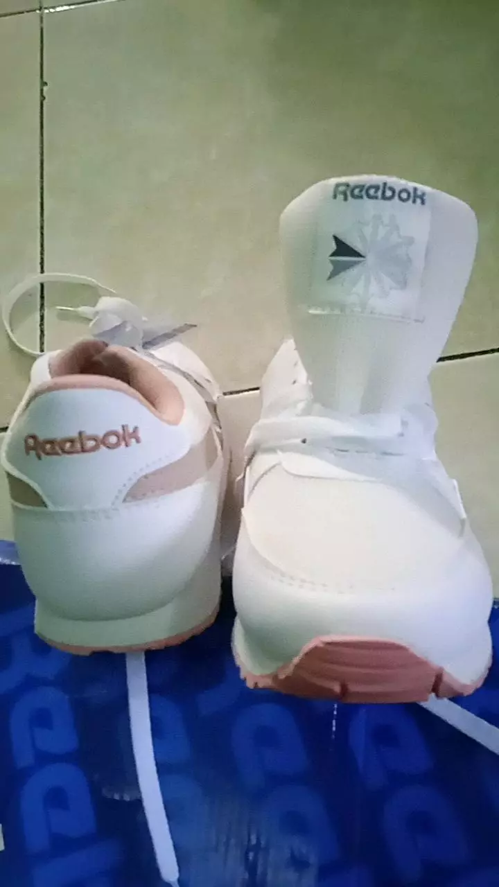 Sepatu Rbk Clasik Wanita Promo Nyaman Keren - Foto ulasan pembeli