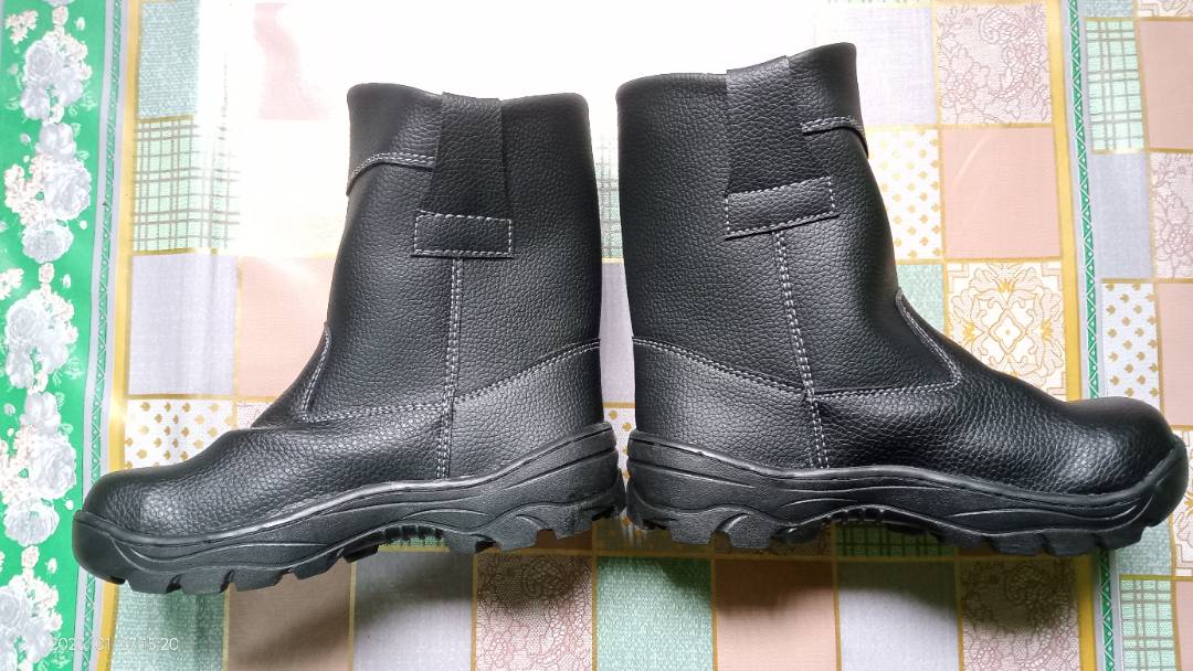 Sepatu Safety King Shoes Ujung Besi Kulit Terlaris - Foto ulasan pembeli