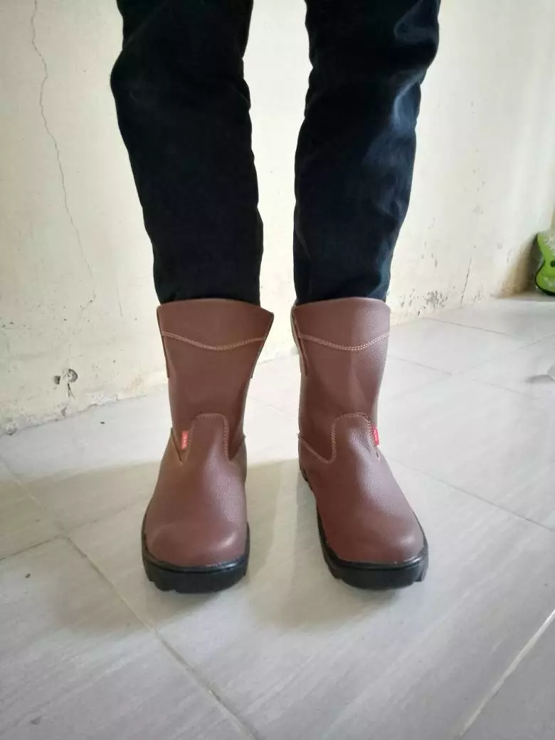 Sepatu Safety King Shoes Ujung Besi Kulit Terlaris - Foto ulasan pembeli