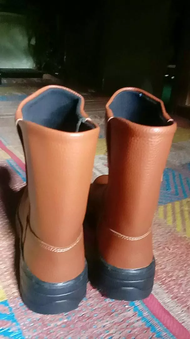 Sepatu Safety King Shoes Ujung Besi Kulit Terlaris - Foto ulasan pembeli