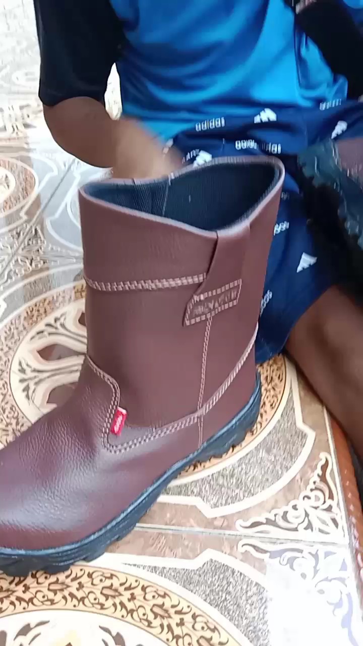 Sepatu Safety King Shoes Ujung Besi Kulit Terlaris - Foto ulasan pembeli