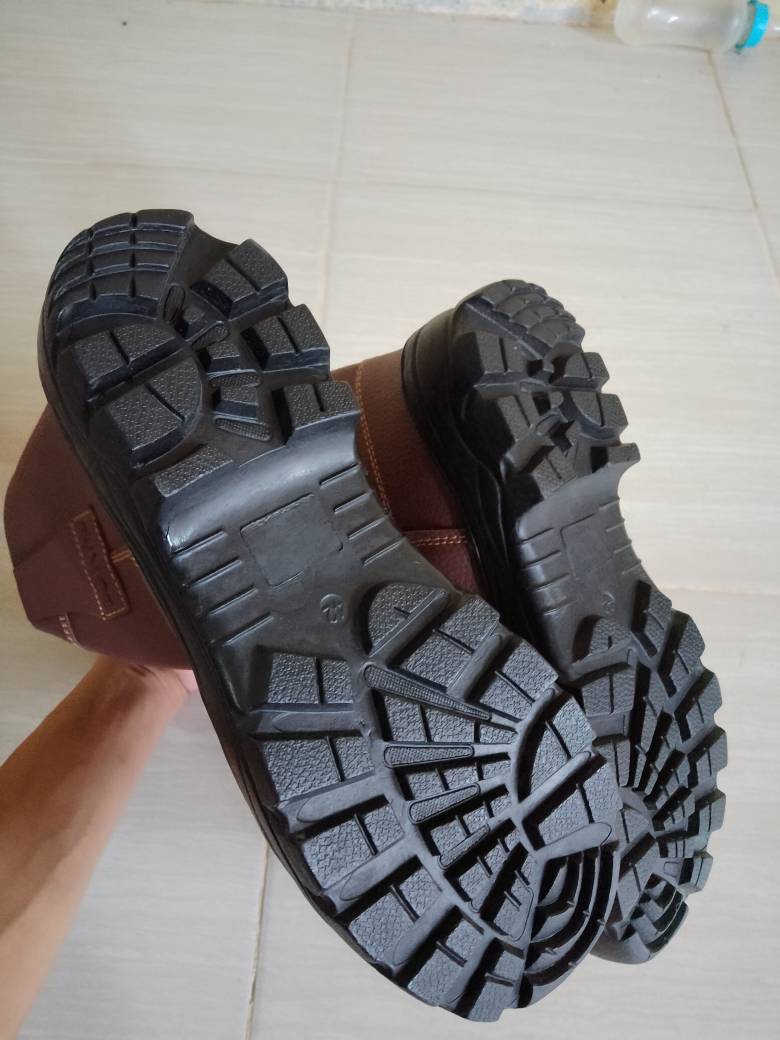 Sepatu Safety King Shoes Ujung Besi Kulit Terlaris - Foto ulasan pembeli