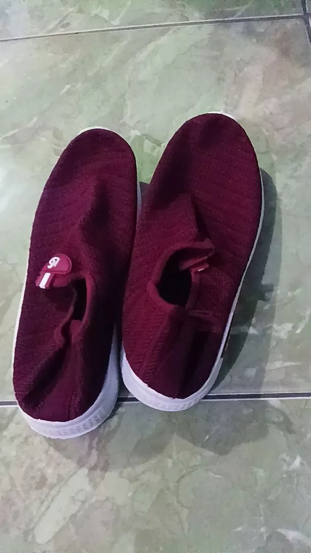 Sepatu Slip On Wanita Korea Sport Polos 36-42 - Foto ulasan pembeli
