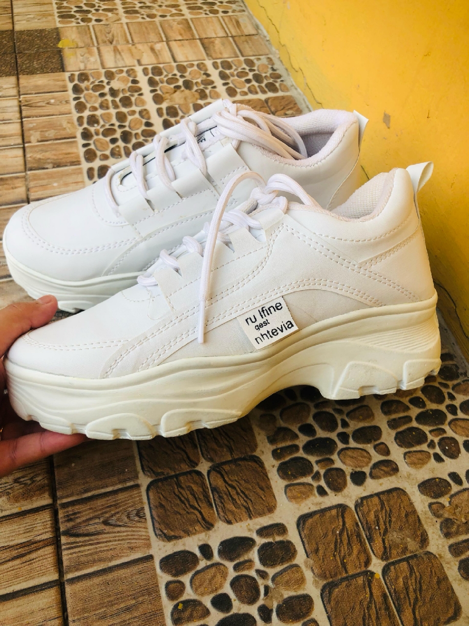 Sepatu Sneaker Wanita Korea Style Terlaris 2024 - Foto ulasan pembeli