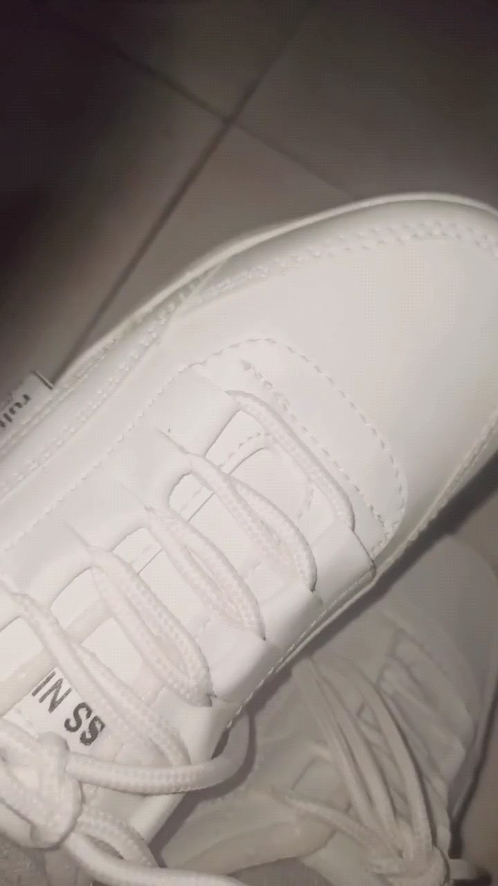 Sepatu Sneaker Wanita Korea Style Terlaris 2024 - Foto ulasan pembeli