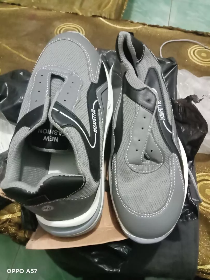Sepatu Sneakers Pria Sepatu Kasual Pria Kerja Modern - Foto ulasan pembeli
