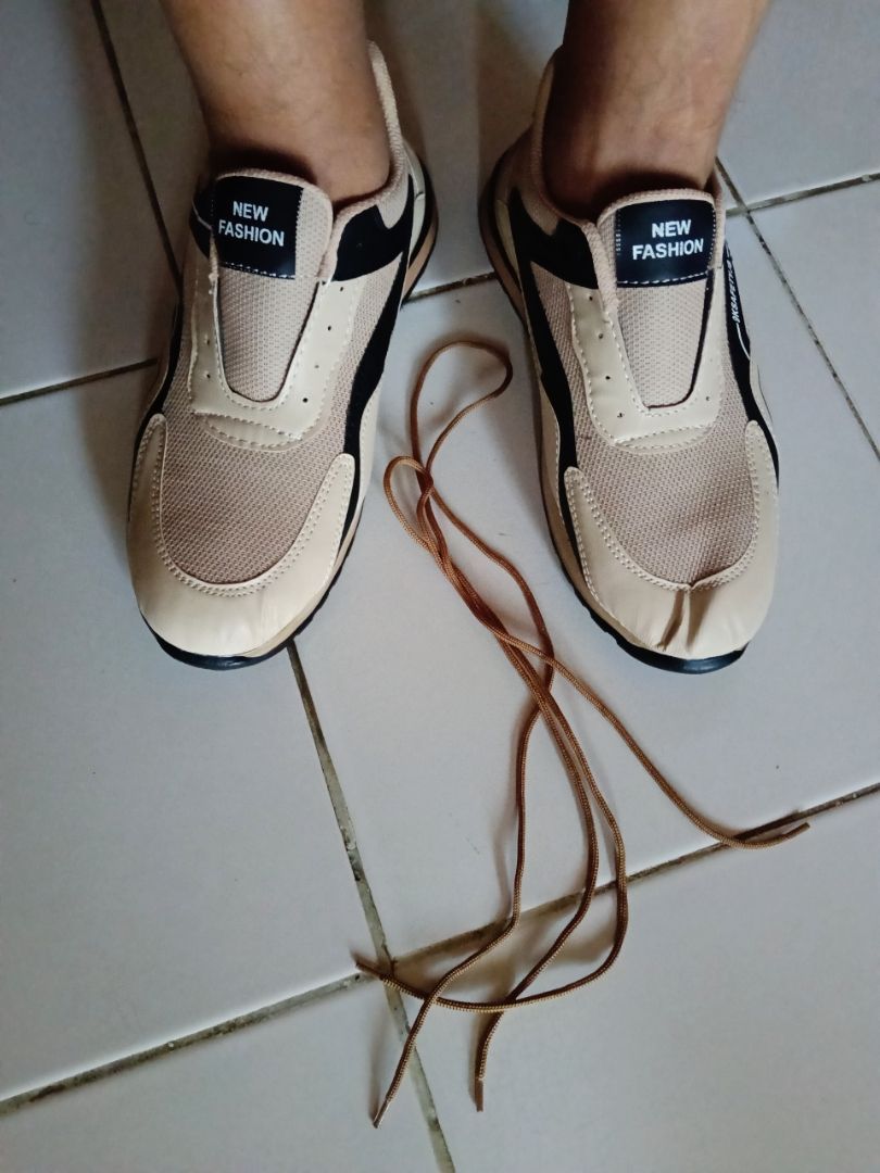 Sepatu Sneakers Pria Sepatu Kasual Pria Kerja Modern - Foto ulasan pembeli