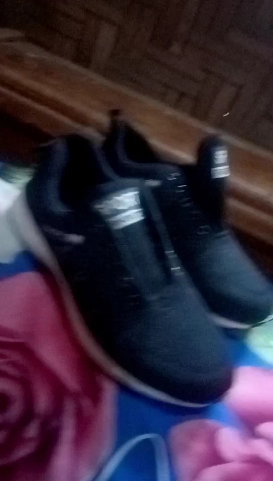 Sepatu Sneakers Pria Wanita Nyaman Tahan Lama - Foto ulasan pembeli