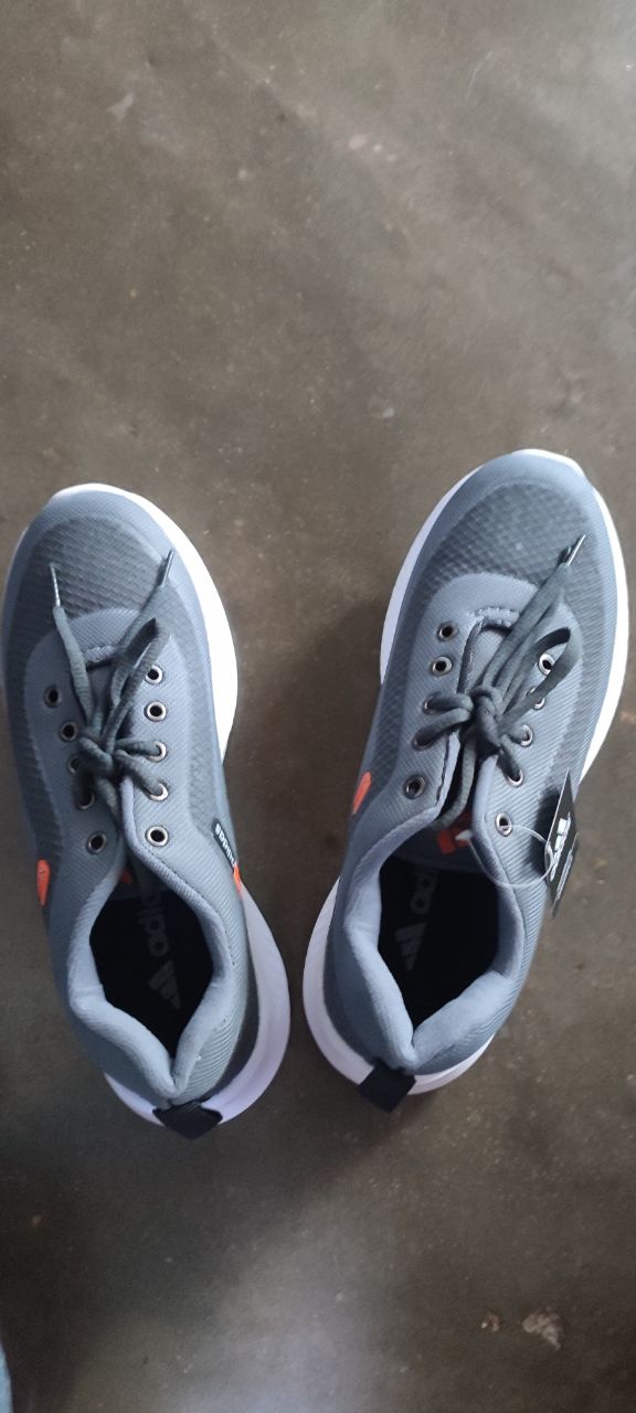 Sepatu Sneakers Pria Wanita Olahraga Viral ID - foto 7 dari 10