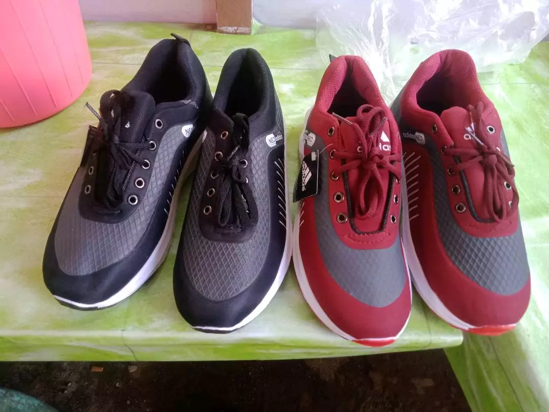 Sepatu Sneakers Pria Wanita Olahraga Viral ID - Foto ulasan pembeli