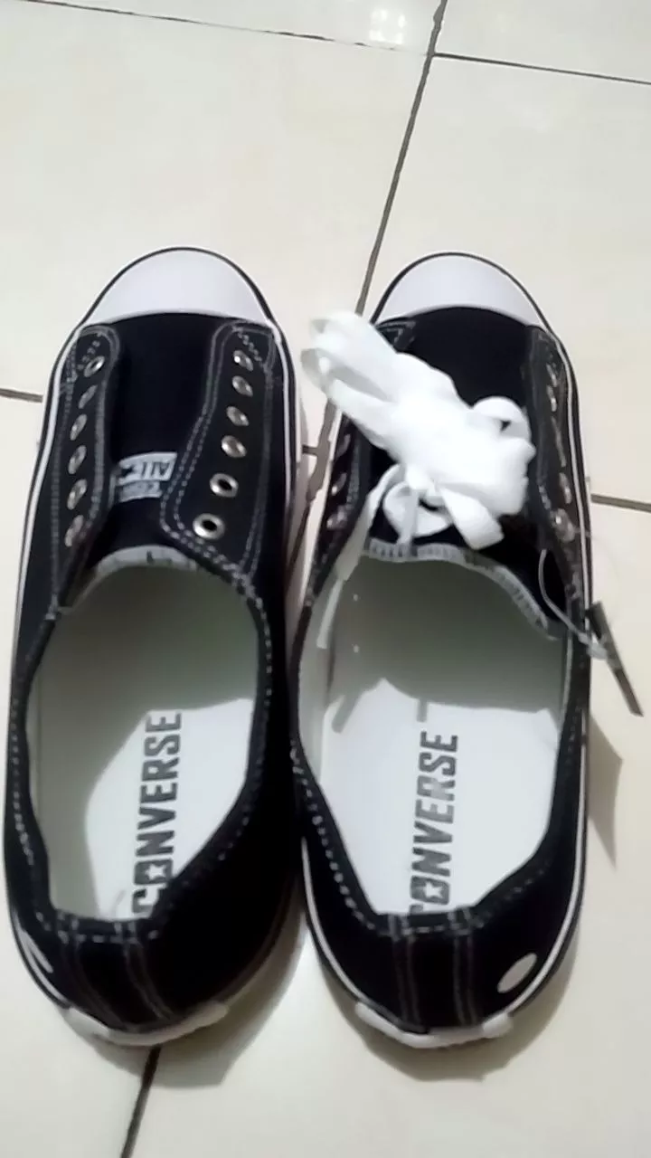 SEPATU SNEAKERS PRIA / WANITA CONVERSE 77 All STAR - Foto ulasan pembeli