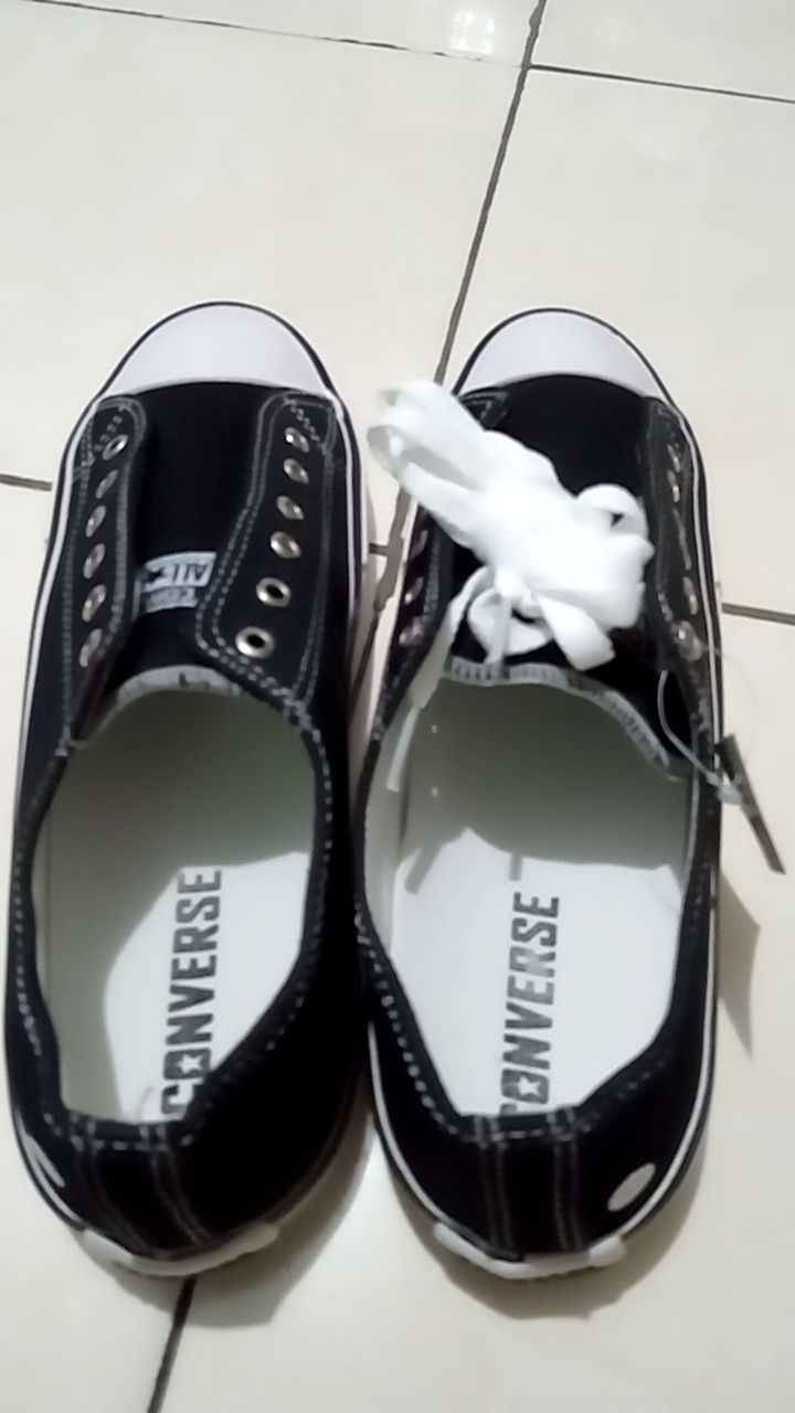 SEPATU SNEAKERS PRIA / WANITA CONVERSE 77 All STAR - Foto ulasan pembeli