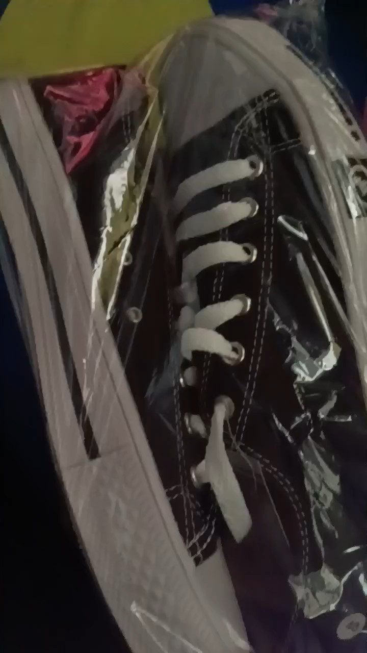 SEPATU SNEAKERS PRIA / WANITA CONVERSE 77 All STAR - Foto ulasan pembeli