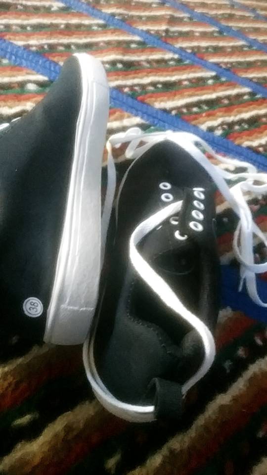 Sepatu Sneakers Wanita Motif Emoticon Lucu Smile / Sepatu Fashion Wanita / Sepatu sekolah Perempuan - Foto ulasan pembeli