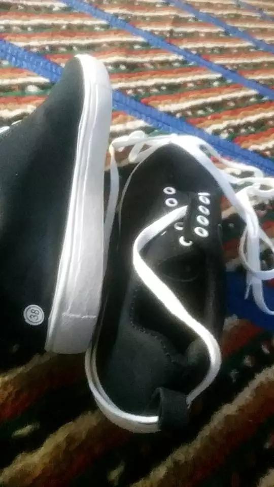 Sepatu Sneakers Wanita Motif Emoticon Lucu Smile / Sepatu Fashion Wanita / Sepatu sekolah Perempuan - Foto ulasan pembeli