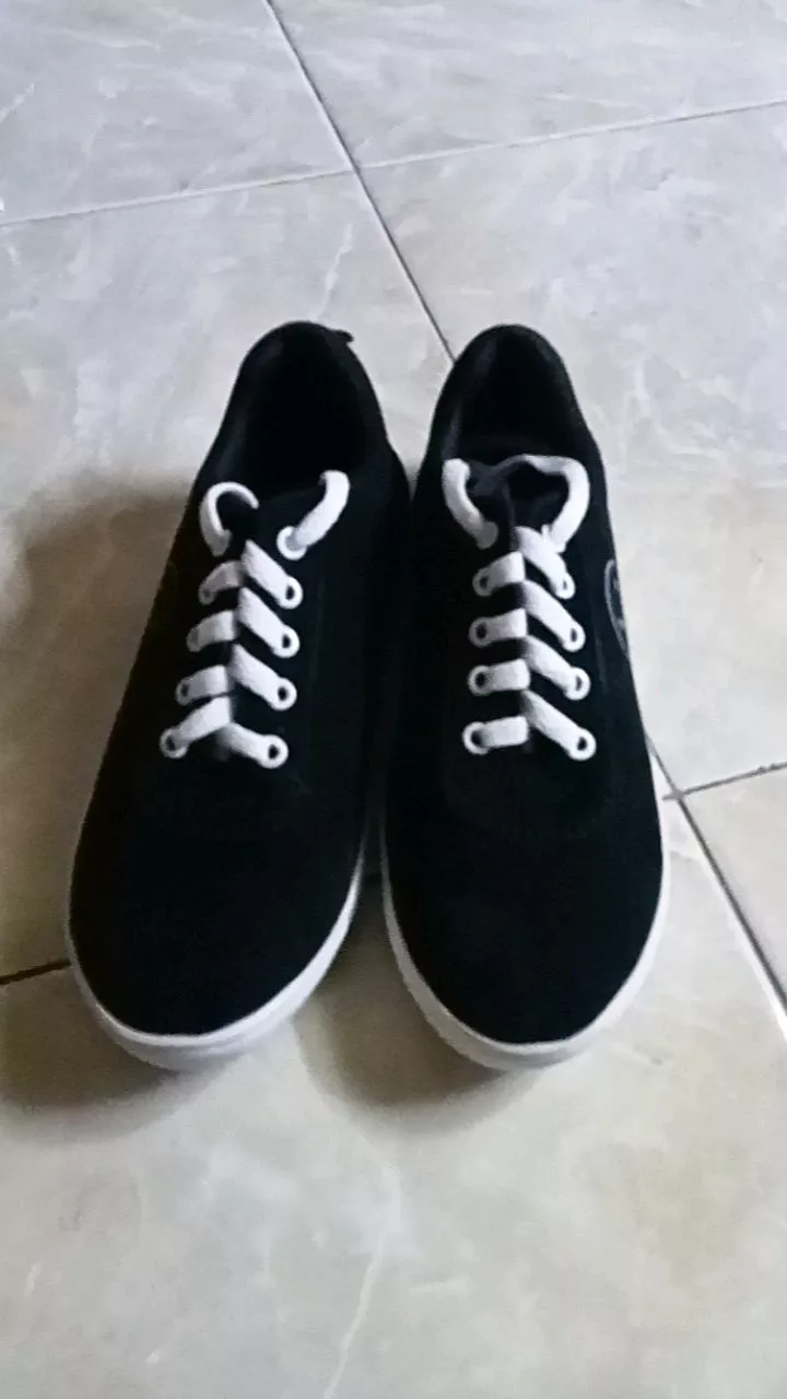 Sepatu Sneakers Wanita Motif Emoticon Lucu Smile / Sepatu Fashion Wanita / Sepatu sekolah Perempuan - Foto ulasan pembeli