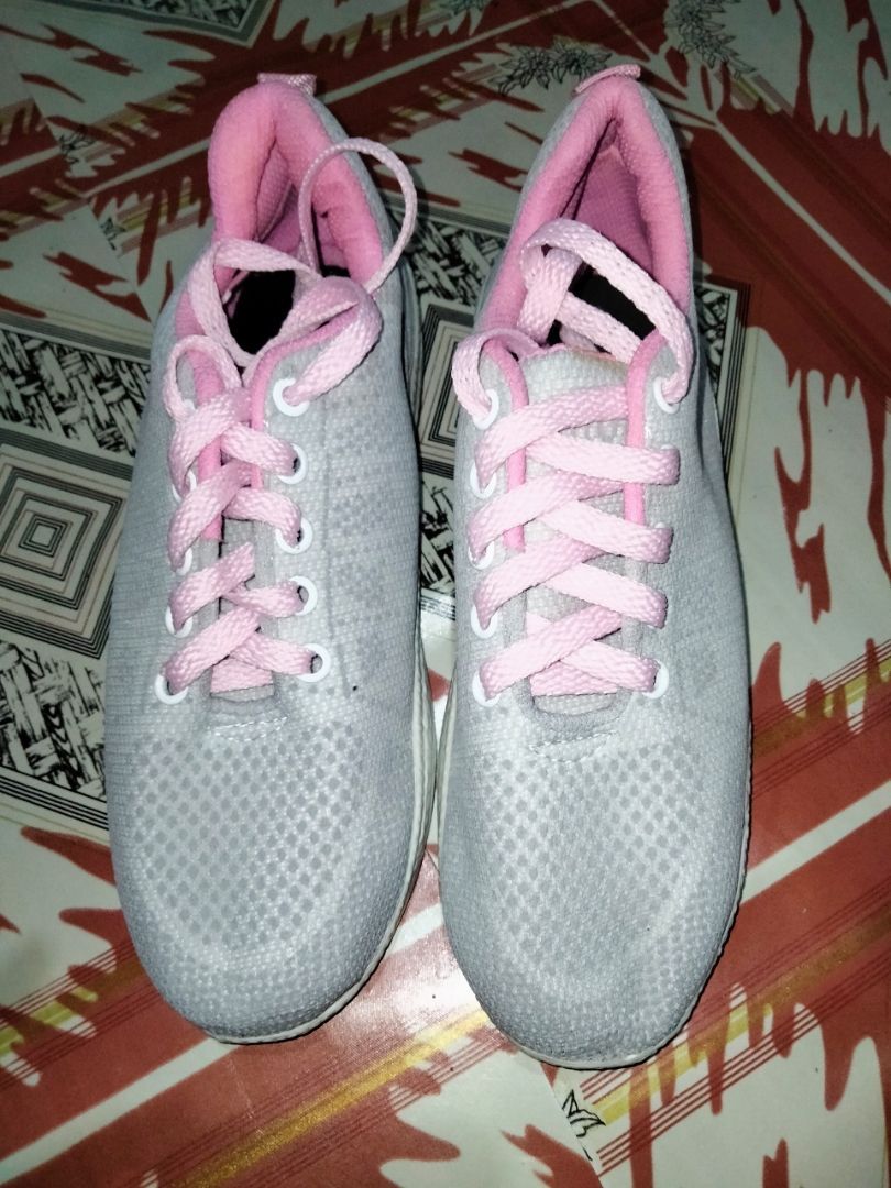 Sepatu Sneakers Wanita Sport Termurah Non Slip - foto 10 dari 10