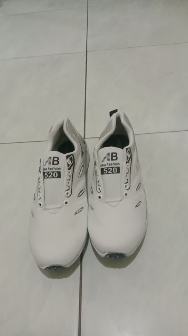 Sepatu Sport Jogging Sepatu Running Fashion AB - Foto ulasan pembeli