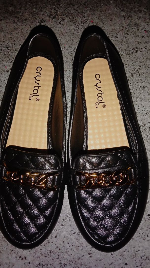 Sepatu Wanita Trendy Premium Anti Slip Nyaman - Foto ulasan pembeli