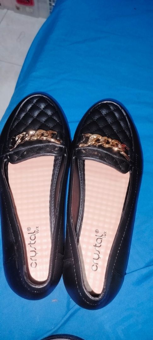Sepatu Wanita Trendy Premium Anti Slip Nyaman - Foto ulasan pembeli