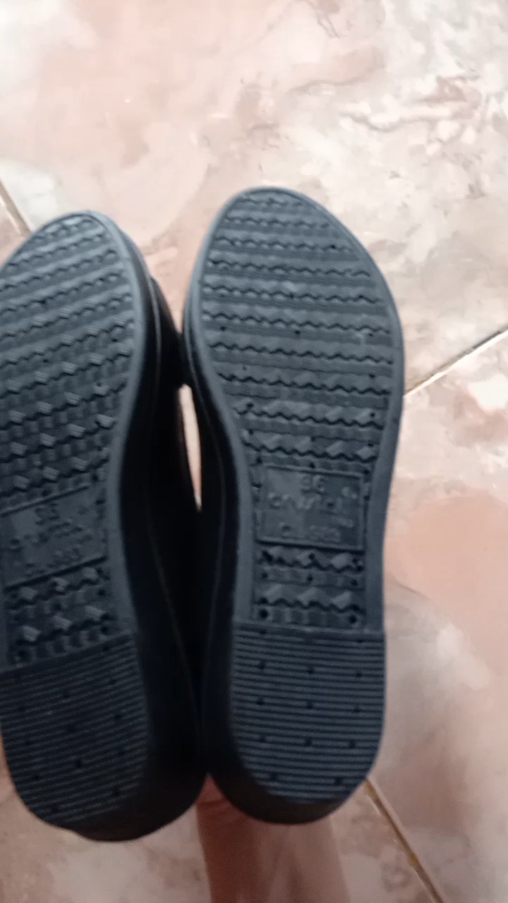 SEPATU WANITA WEDGES JELLY PITA CL983-1 - Foto ulasan pembeli