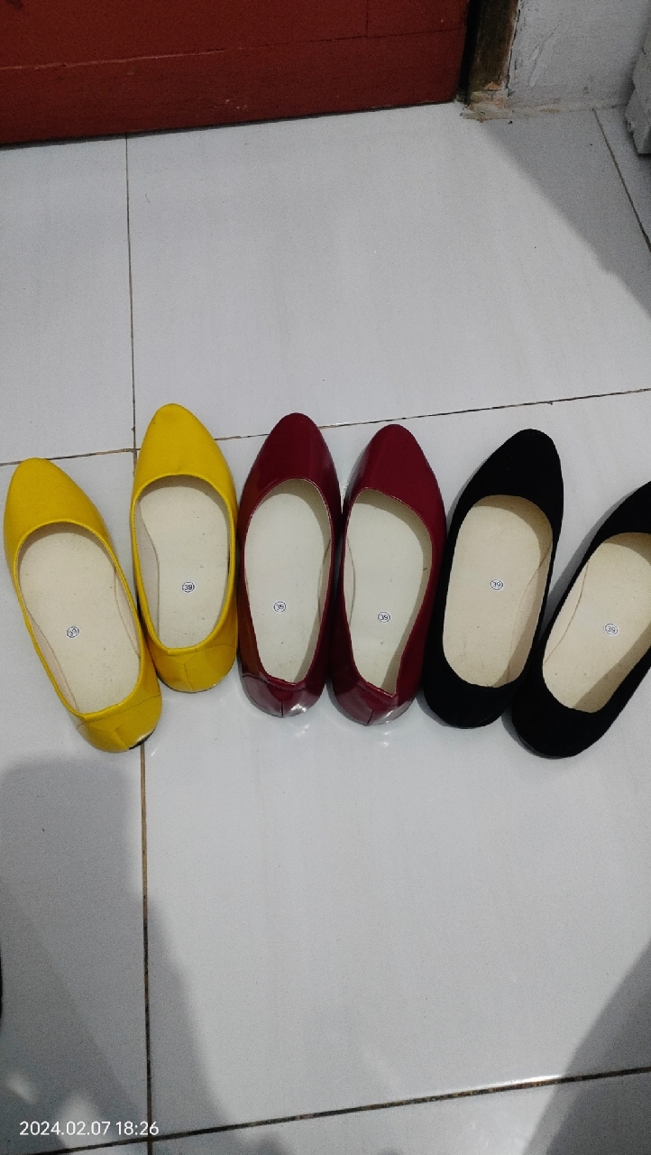 Sepatu Wanita Flat Shoes Nawarshoes 069 - Foto ulasan pembeli