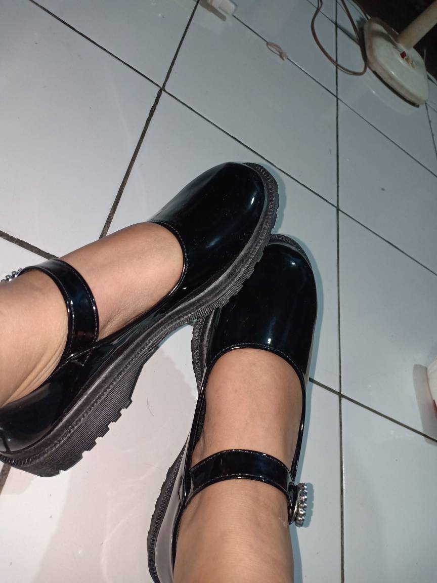 Sepatu Wanita Murah Sneakers Song Hye Kyo Dots Pro Stars Hitam Cokelat Muda TerHits P1M0 Calm Cantik - Foto ulasan pembeli