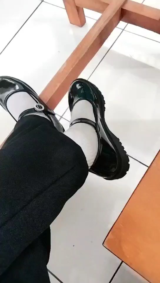 Sepatu Wanita Murah Sneakers Song Hye Kyo Dots Pro Stars Hitam Cokelat Muda TerHits P1M0 Calm Cantik - Foto ulasan pembeli