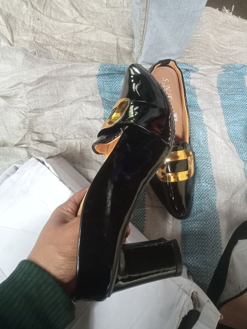 Sepatu wanita/sepatu casual/sepatu kerja dan acaran lain nya ukuran 36/43 - foto 3 dari 10, hxhq09eu2p